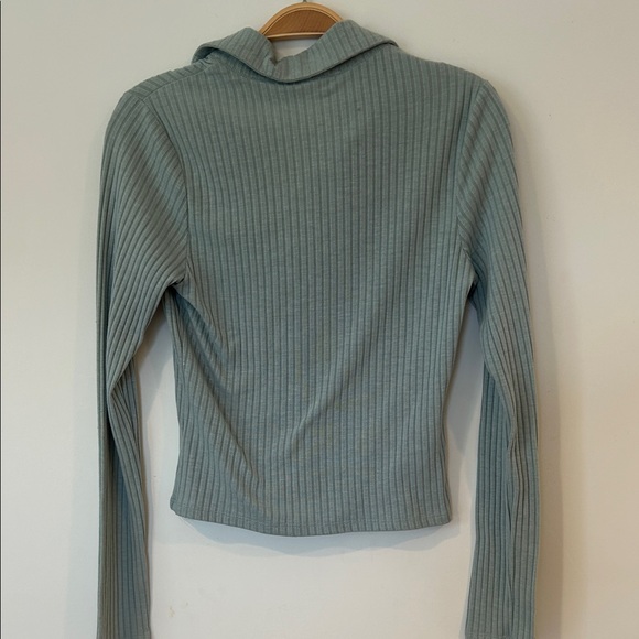 Women's Ribbed Button-Up Top - Blue - Picture 3 of 3